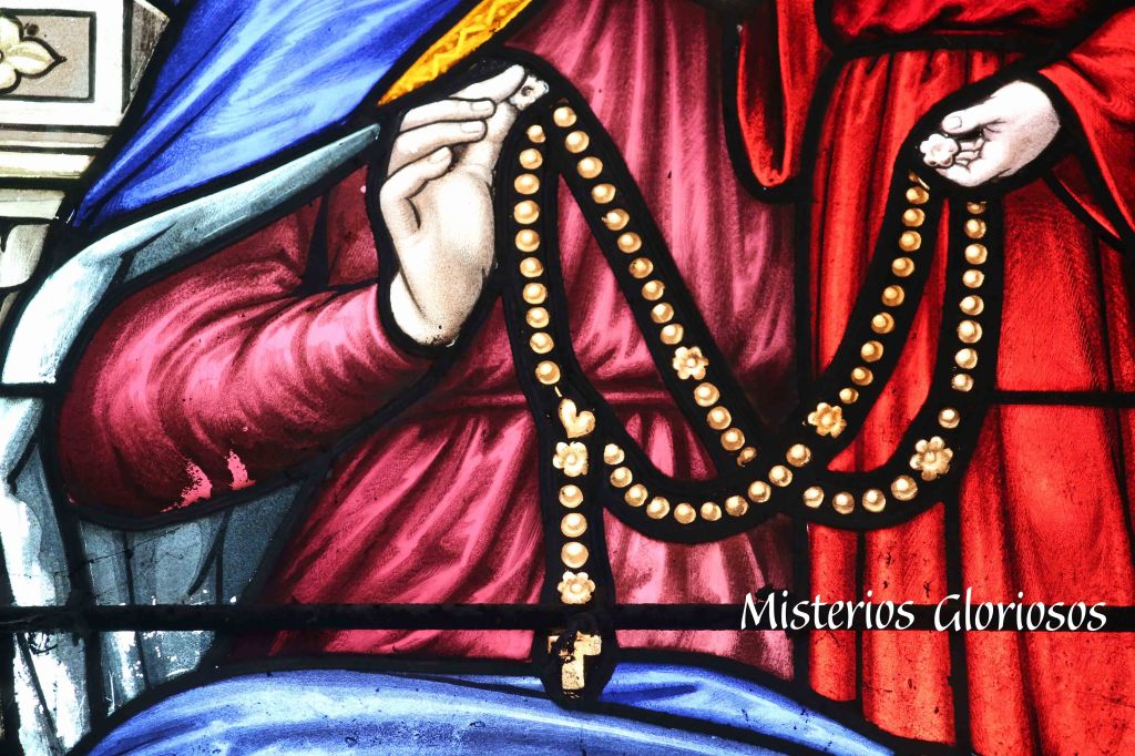El Santo Rosario con meditaciones del Papa Francisco ~ Misterios Gloriosos&nbsp;(miér/dom)